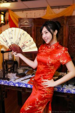 男人一边吻奶边挵进去免费软件
